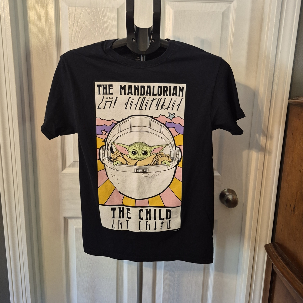 The Mandalorian Men's Black T-Shirt-Medium